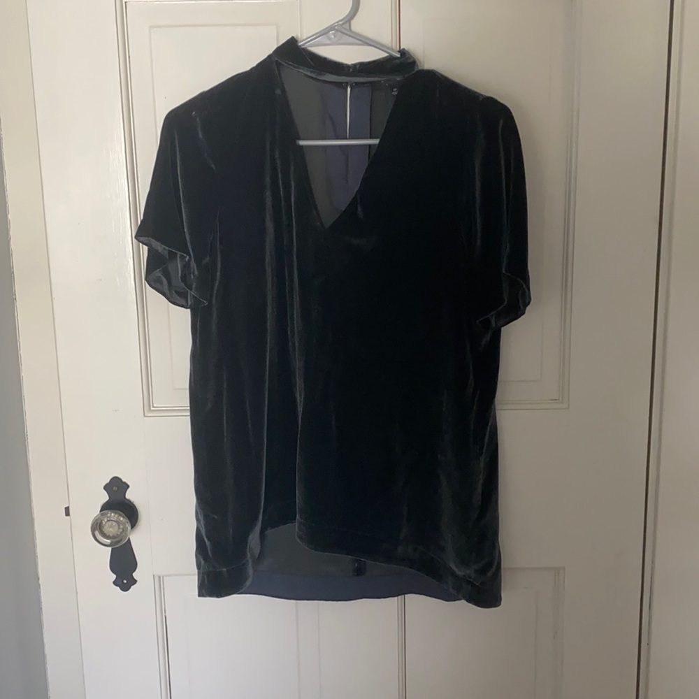 Velvet Front cut T-Shirt